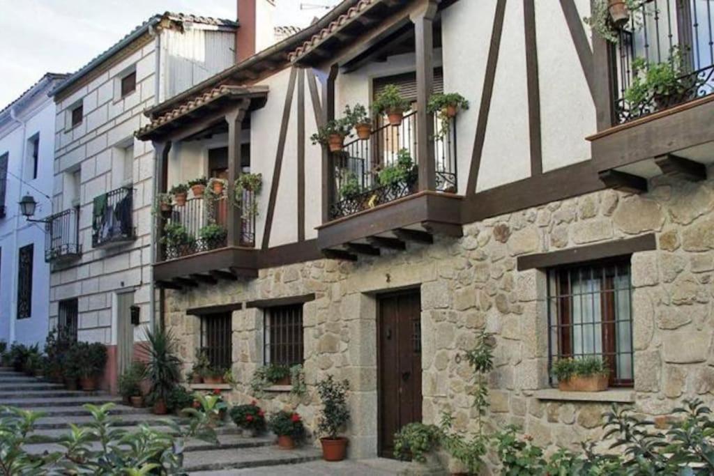 Casa Rural En Candeleda Con Piscina Y Un Maravilloso Jardin Eksteriør billede