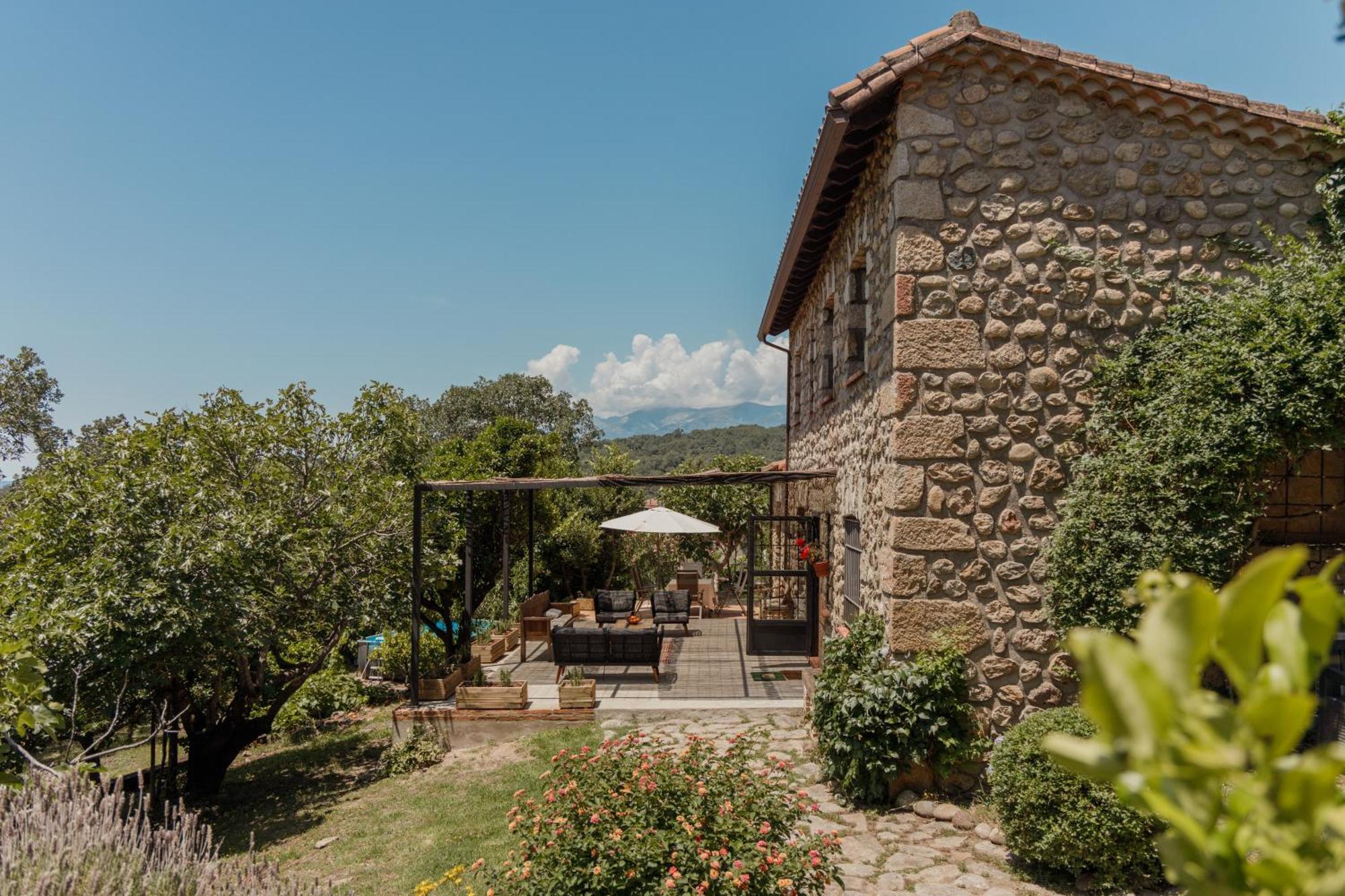 Casa Rural En Candeleda Con Piscina Y Un Maravilloso Jardin Eksteriør billede